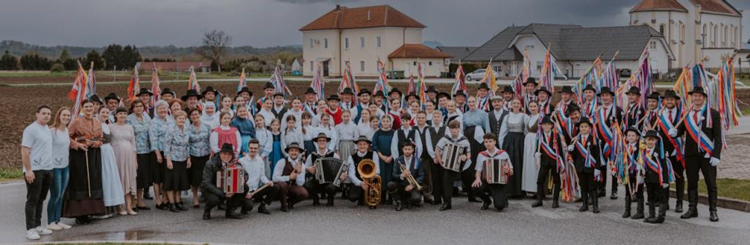 Koncert Folklornega društva "Anton-Jože Štrafela" Markovci